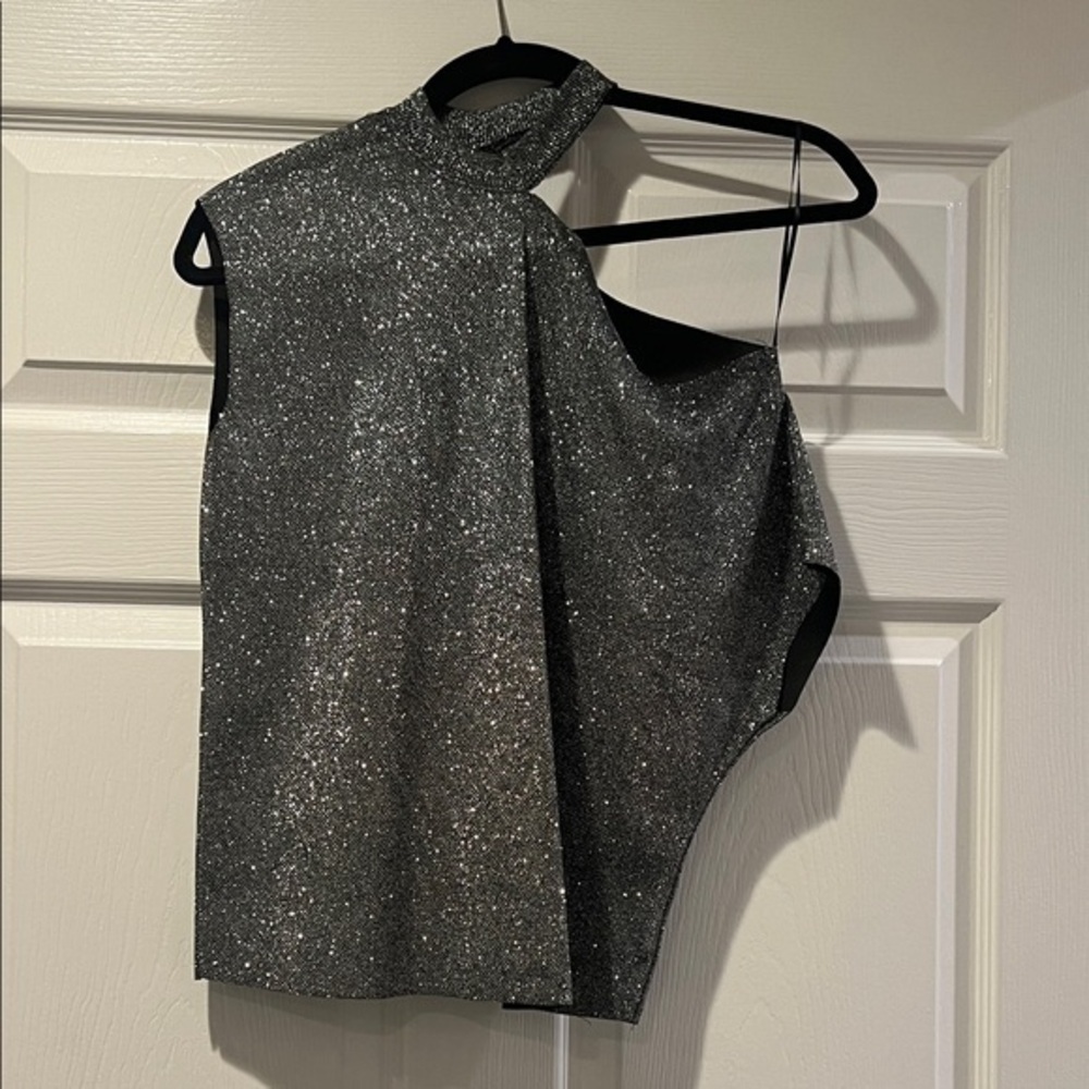 NWOT RTA Sparkling One-Shoulder Top Size XS